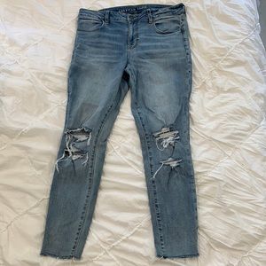 American Eagle Ripped Women’s Jeans Size 14